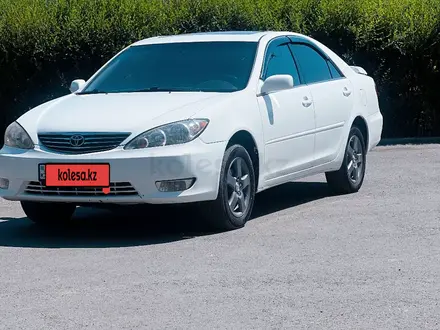 Toyota Camry 2005 года за 4 900 000 тг. в Семей – фото 3