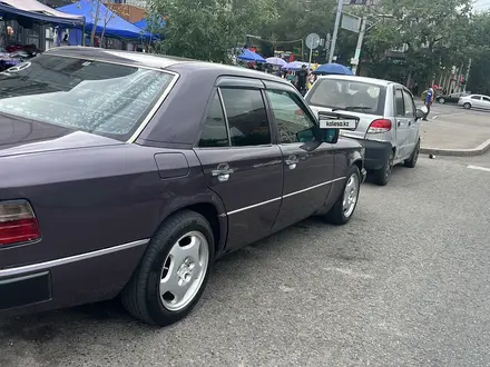 Mercedes-Benz E 280 1993 года за 2 500 000 тг. в Алматы – фото 9