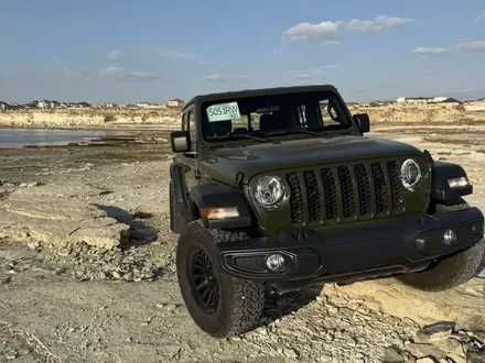 Jeep Gladiator 2023 года за 30 000 000 тг. в Актау – фото 9