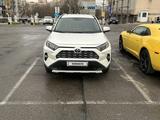 Toyota RAV4 2019 года за 14 700 000 тг. в Алматы