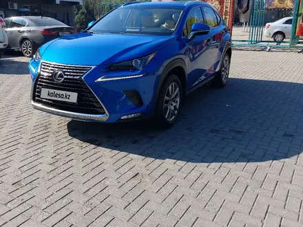 Lexus NX 200 2018 года за 17 100 000 тг. в Алматы – фото 2