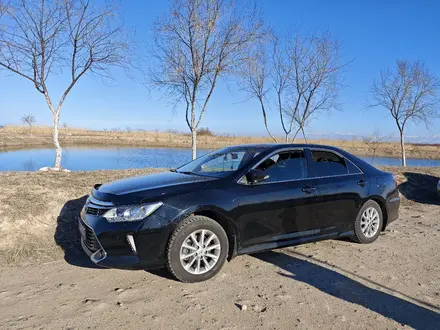Toyota Camry 2016 года за 9 300 000 тг. в Алматы – фото 2