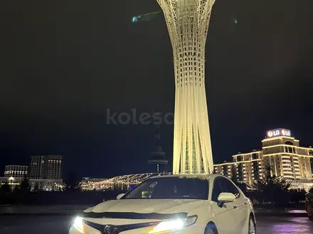 Toyota Camry 2020 года за 15 500 000 тг. в Астана