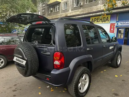 Jeep Liberty 2004 года за 4 990 000 тг. в Алматы – фото 10