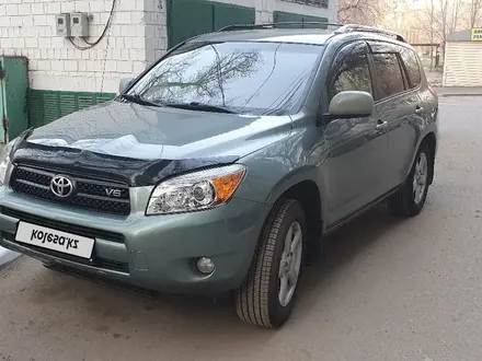 Toyota RAV4 2006 года за 7 000 000 тг. в Караганда