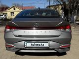 Hyundai Elantra 2022 года за 8 800 000 тг. в Актобе – фото 4