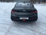 Hyundai Elantra 2023 года за 9 100 000 тг. в Тараз – фото 4