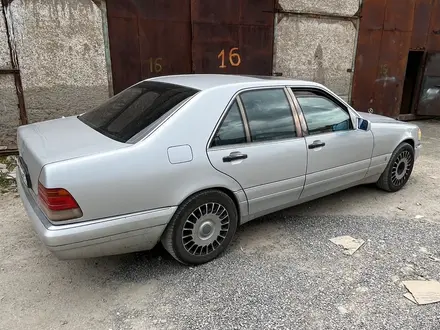Mercedes-Benz S 320 1996 года за 2 700 000 тг. в Астана – фото 3