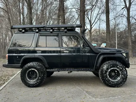 Toyota Land Cruiser Prado 1995 года за 8 500 000 тг. в Алматы – фото 35