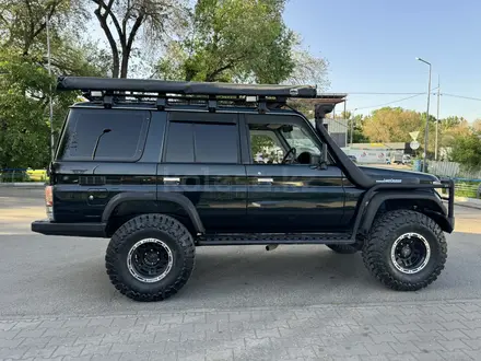 Toyota Land Cruiser Prado 1995 года за 8 500 000 тг. в Алматы – фото 45