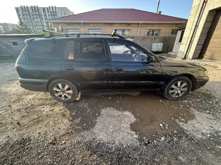 Toyota Caldina 1995 года за 2 500 000 тг. в Астана