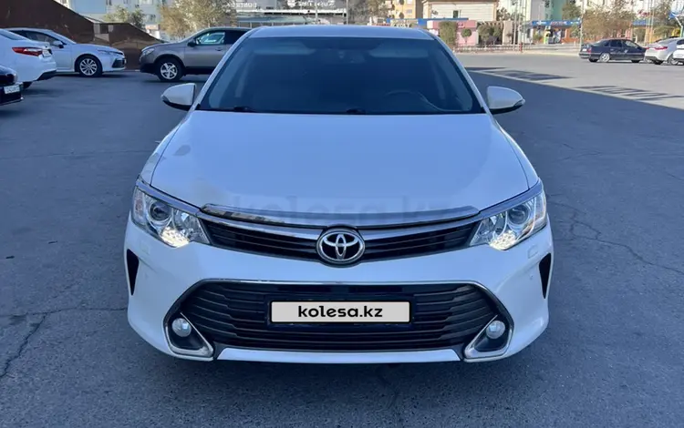 Toyota Camry 2015 годаfor12 200 000 тг. в Жанаозен