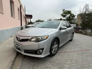 Toyota Camry, 2014