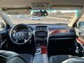 Toyota Camry 2014 года за 9 500 000 тг. в Атырау – фото 11