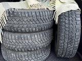 Комплект зимних колес за 115 000 тг. в Темиртау