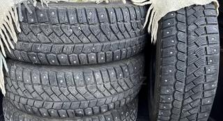 Комплект зимних колес за 115 000 тг. в Темиртау