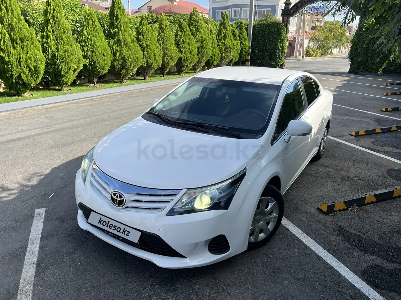 Toyota Avensis, 2012