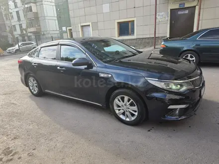 Kia K5 2017 года за 5 400 000 тг. в Астана – фото 3
