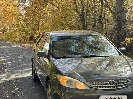 Toyota Camry 2003 года за 5 000 000 тг. в Уральск – фото 10