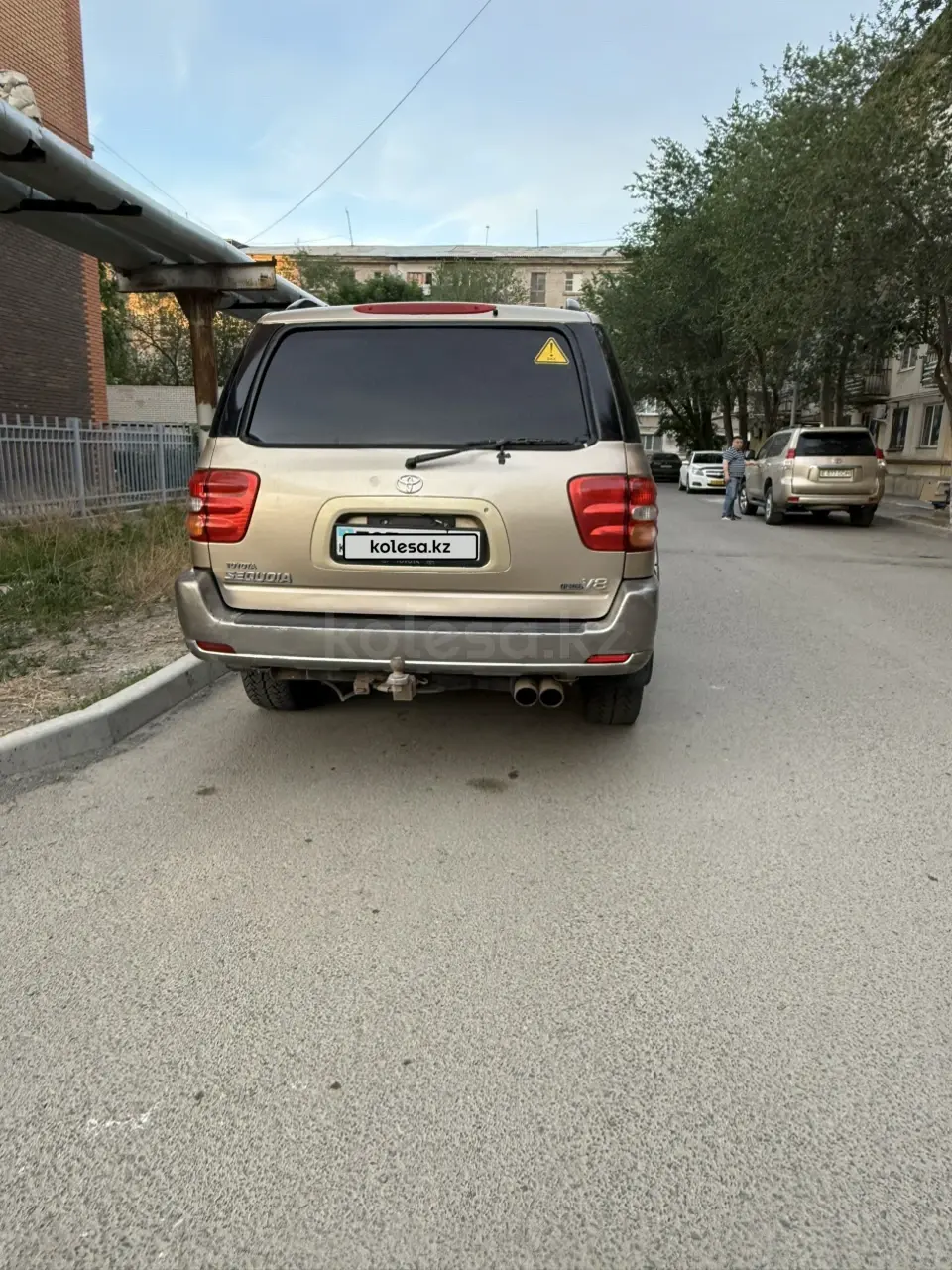 Toyota Sequoia, 2002