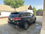 Toyota Highlander 2019 годаfor14 500 000 тг. в Шымкент – фото 2