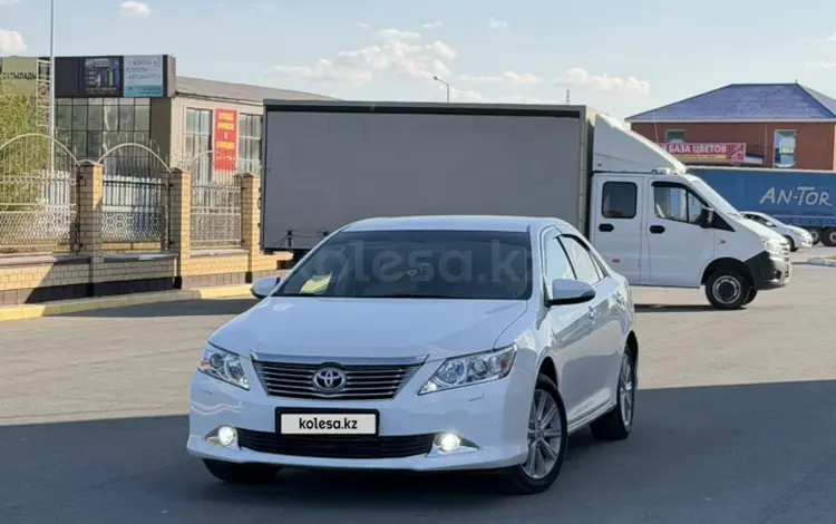 Toyota Camry 2013 года за 10 500 000 тг. в Актобе