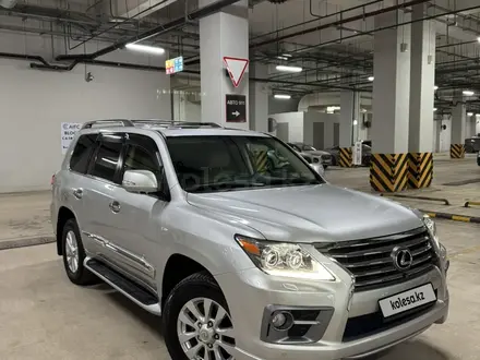 Lexus LX 570 2011 года за 19 000 000 тг. в Астана