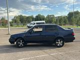 Volkswagen Vento 1993 года за 1 190 000 тг. в Караганда – фото 3