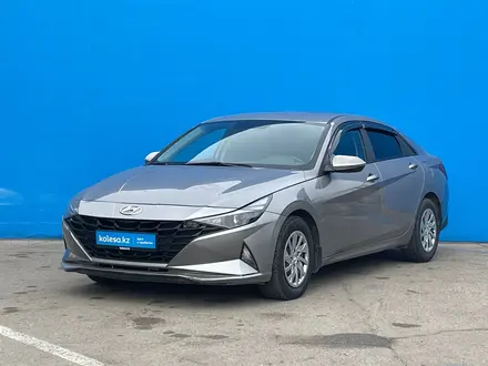 Hyundai Elantra 2022 года за 8 390 000 тг. в Алматы