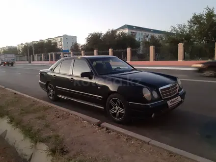 Mercedes-Benz E 240 1998 года за 3 100 000 тг. в Кызылорда