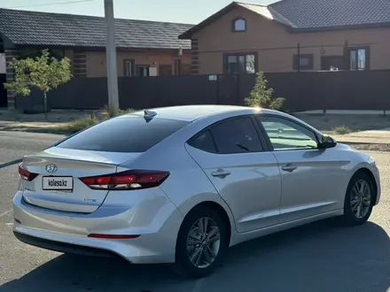 Hyundai Elantra 2016 года за 4 900 000 тг. в Атырау – фото 8