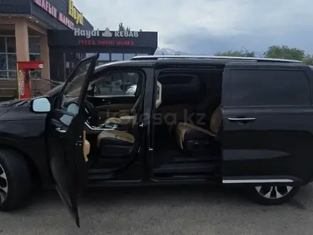 Kia Carnival 2023 года за 17 300 000 тг. в Алматы – фото 6