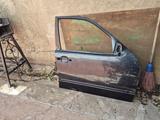Дверь правая перед Mercedes W210 за 10 000 тг. в Алматы