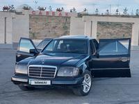 Mercedes-Benz E 220 1990 годаfor1 000 000 тг. в Шымкент