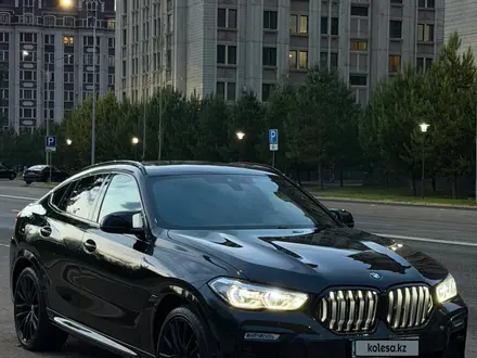 BMW X6 2021 года за 38 450 000 тг. в Астана