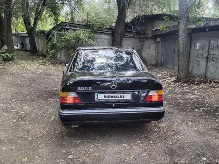 Mercedes-Benz E 260 1990 года за 2 300 000 тг. в Отеген-Батыр – фото 5