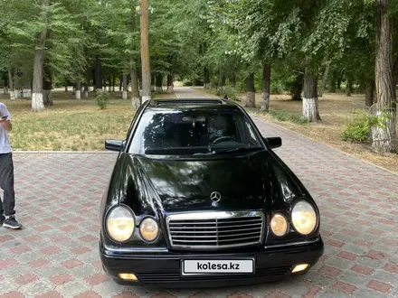 Mercedes-Benz E 320 1995 года за 3 000 000 тг. в Тараз – фото 11