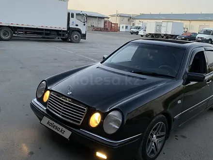 Mercedes-Benz E 320 1995 года за 3 000 000 тг. в Тараз – фото 2