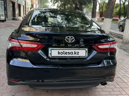 Toyota Camry 2019 года за 14 000 000 тг. в Караганда – фото 3