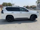 Toyota Land Cruiser Prado 2021 года за 38 200 000 тг. в Атырау – фото 4