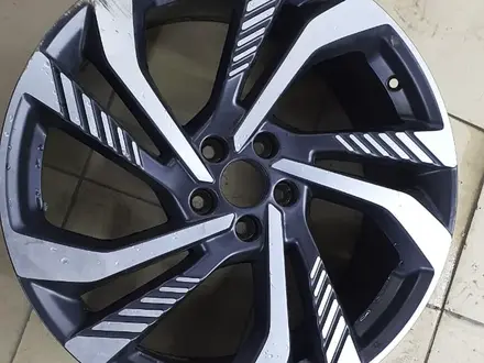 Диск на 20 Geely Monjaro за 50 000 тг. в Астана