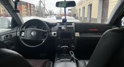 Volkswagen Touareg 2003 года за 3 150 000 тг. в Уральск – фото 3