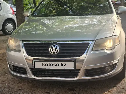 Volkswagen Passat 2010 года за 4 000 000 тг. в Алматы – фото 14