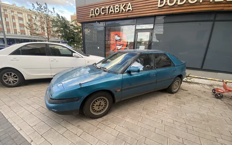 Mazda 323 1993 годаfor600 000 тг. в Астана