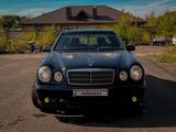 Mercedes-Benz E 200 1998 года за 1 900 000 тг. в Рудный – фото 2