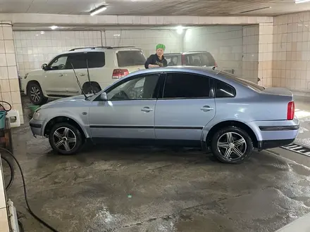 Volkswagen Passat 1997 года за 1 600 000 тг. в Щучинск – фото 15