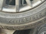 Комплект резина и диски за 250 000 тг. в Байсерке – фото 3