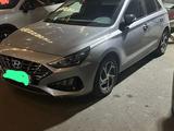 Hyundai i30 2023 года за 8 100 000 тг. в Атырау – фото 2