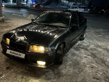 BMW 325 1991 года за 750 000 тг. в Алматы