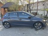 Hyundai i20 2023 года за 8 500 000 тг. в Петропавловск – фото 3